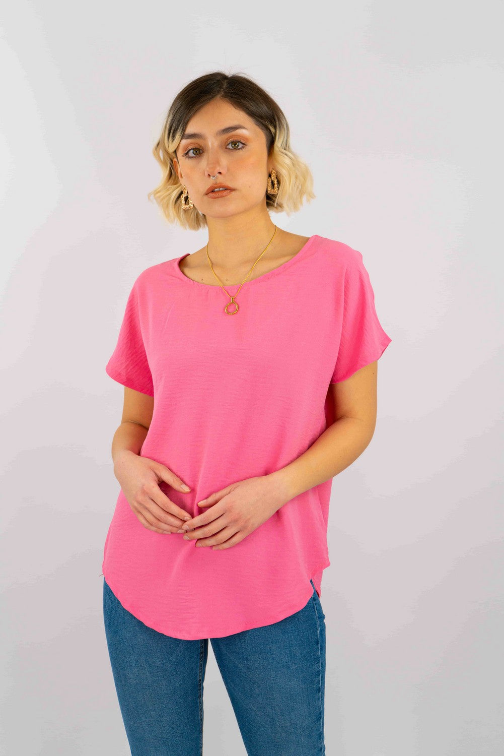 Blusa Tela Plana Con Traba En Espalda